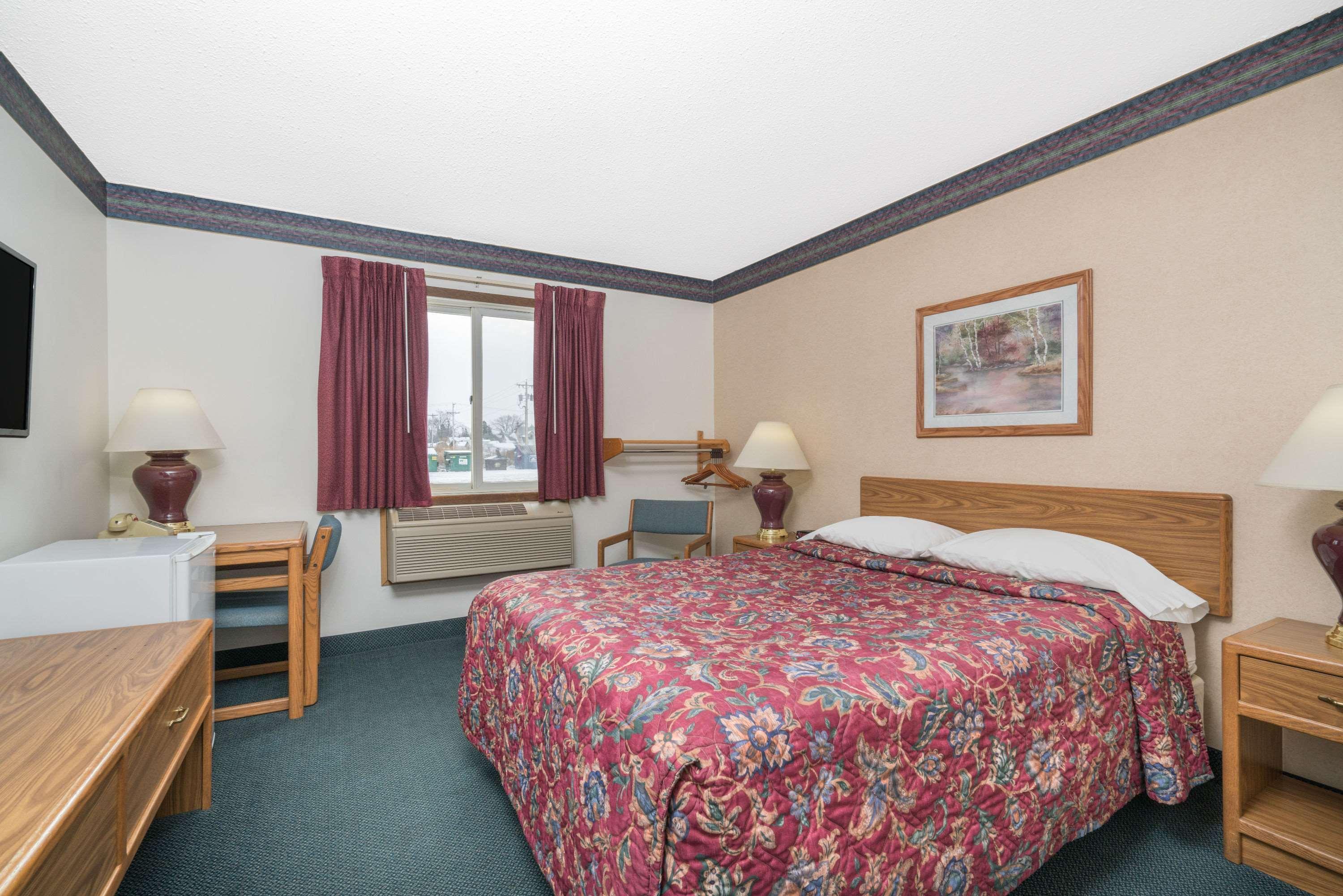 Super 8 By Wyndham Superior Wi Hotel Kültér fotó